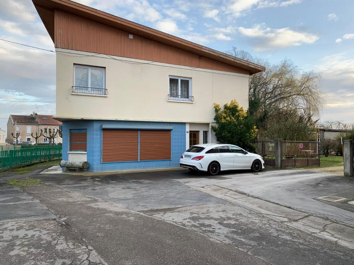 Appartement Dans Maison Avec Cour Et Parc Fresnes-en-Woevre エクステリア 写真